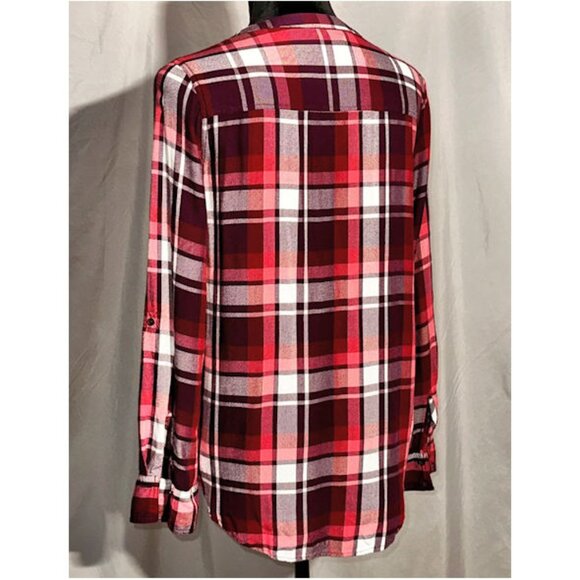 Express Henley T-Shirt, Shades of Purple, COrset Tie-up on Bodice - Picture 4 of 8